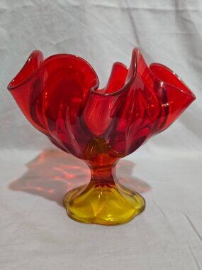 Vtg L.E. Smith Amberina Crimped Footed 6 Petal Compote Persimmon  8" W x 7 1/4"